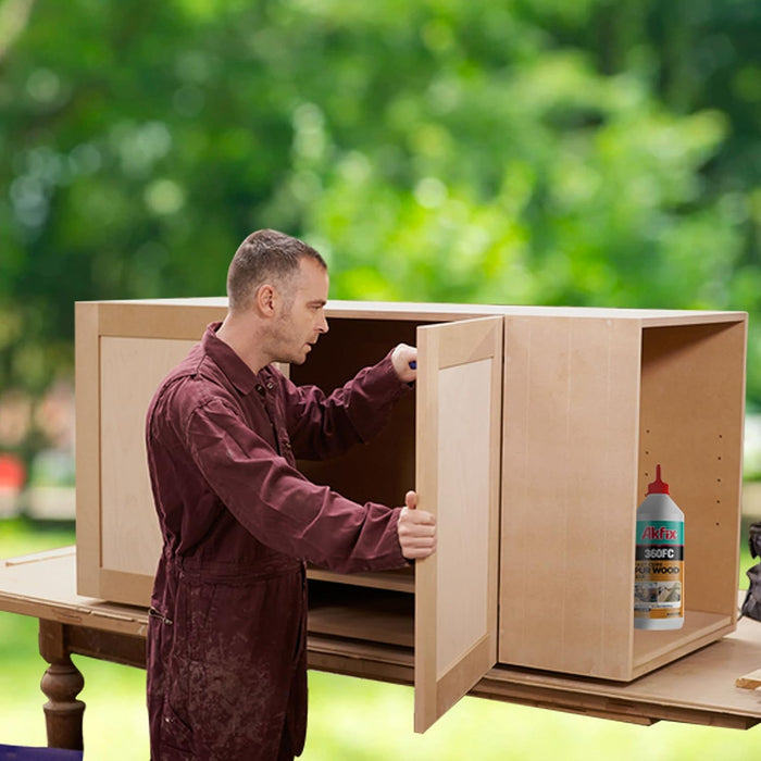 Akfix 360FC Fast Cure Polyurethane Wood Glue - Usage 1