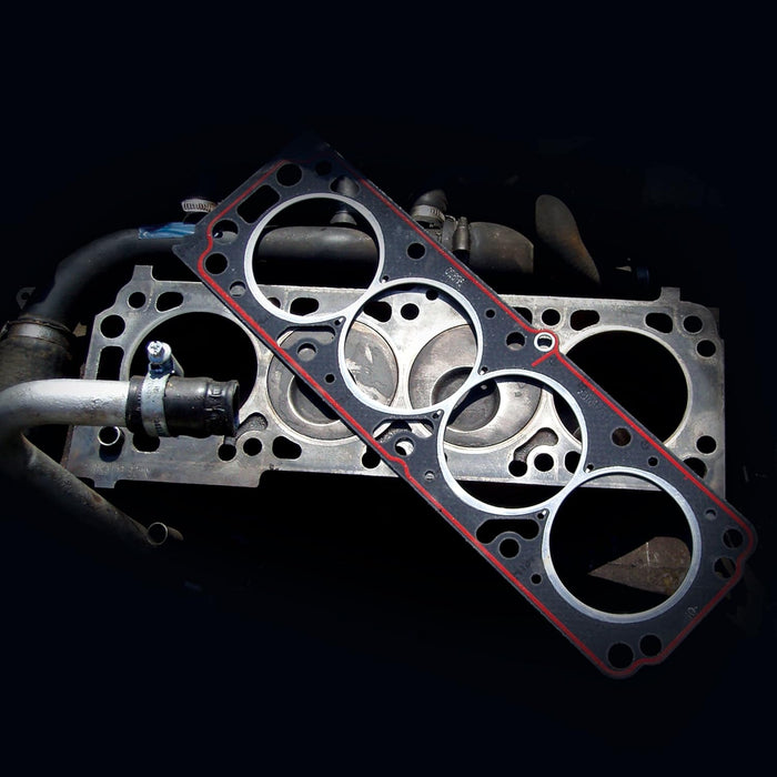 Akfix HT300 High Temp Gasket Maker, Red - Usage 4