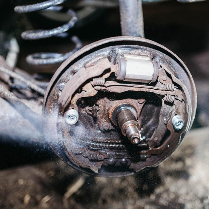 Akfix A110 Brake and Clutch Cleaner - Usage 5